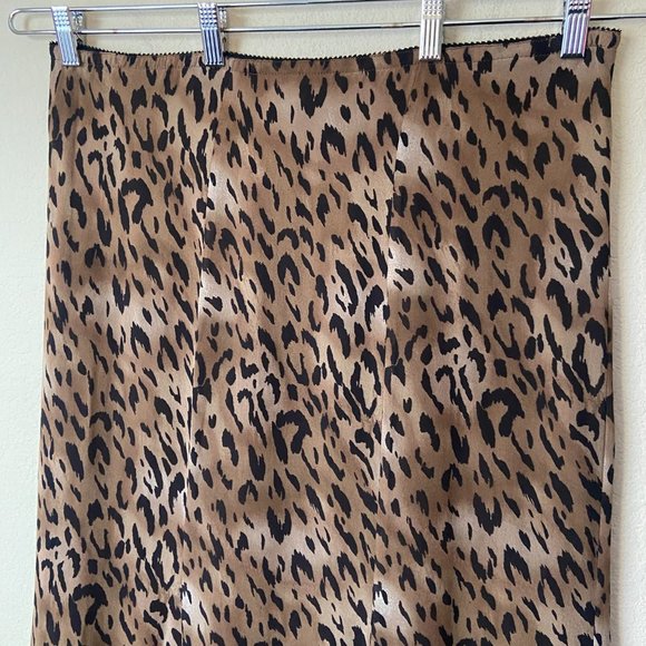 Chico's Silk Boho Leopard Animal Print Handkerchief Hemline Midi Skirt - Picture 6 of 9